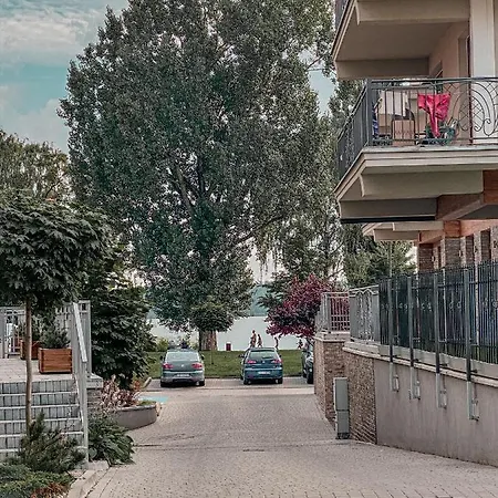 Nadjeziorna Lux *