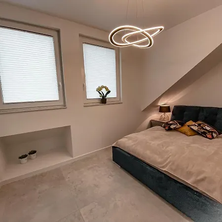 Nadjeziorna Lux *